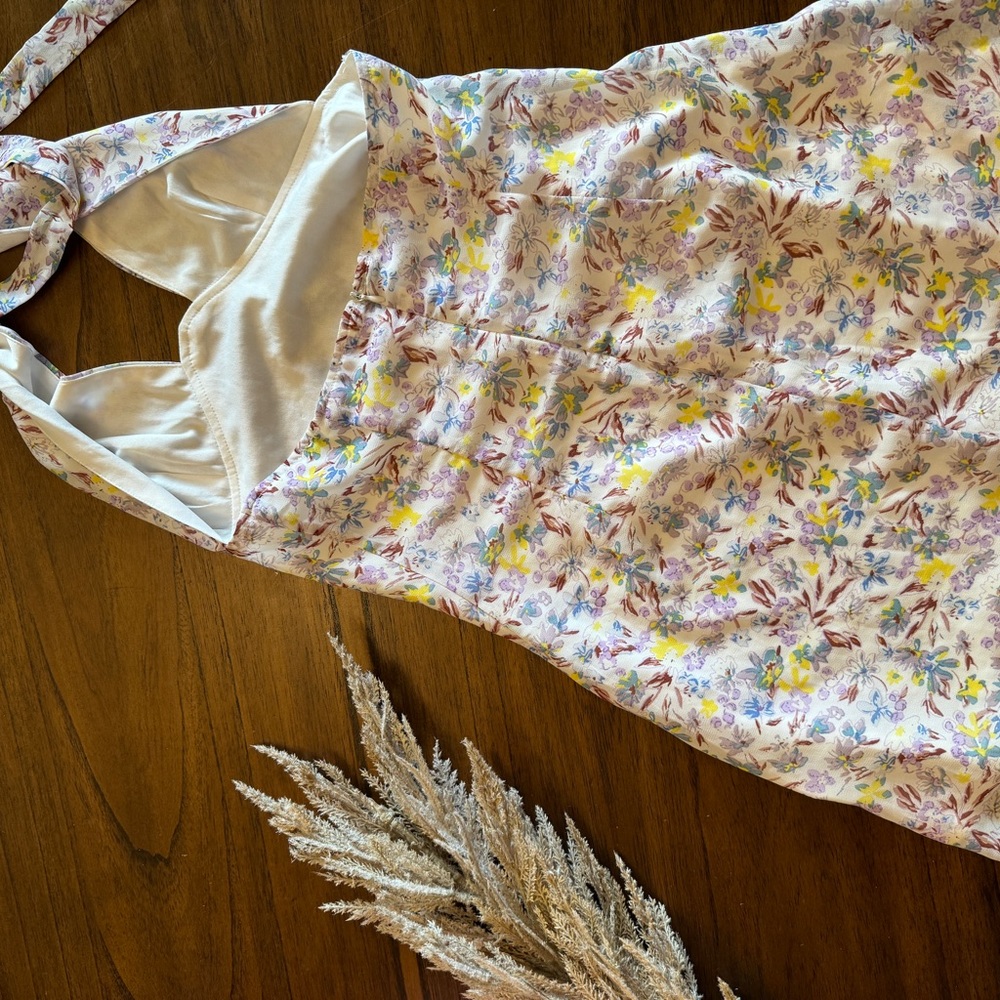 Spring mini dress - Picture 4 of 7